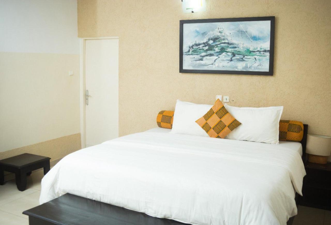 Hotel Seaside Lome Exterior photo