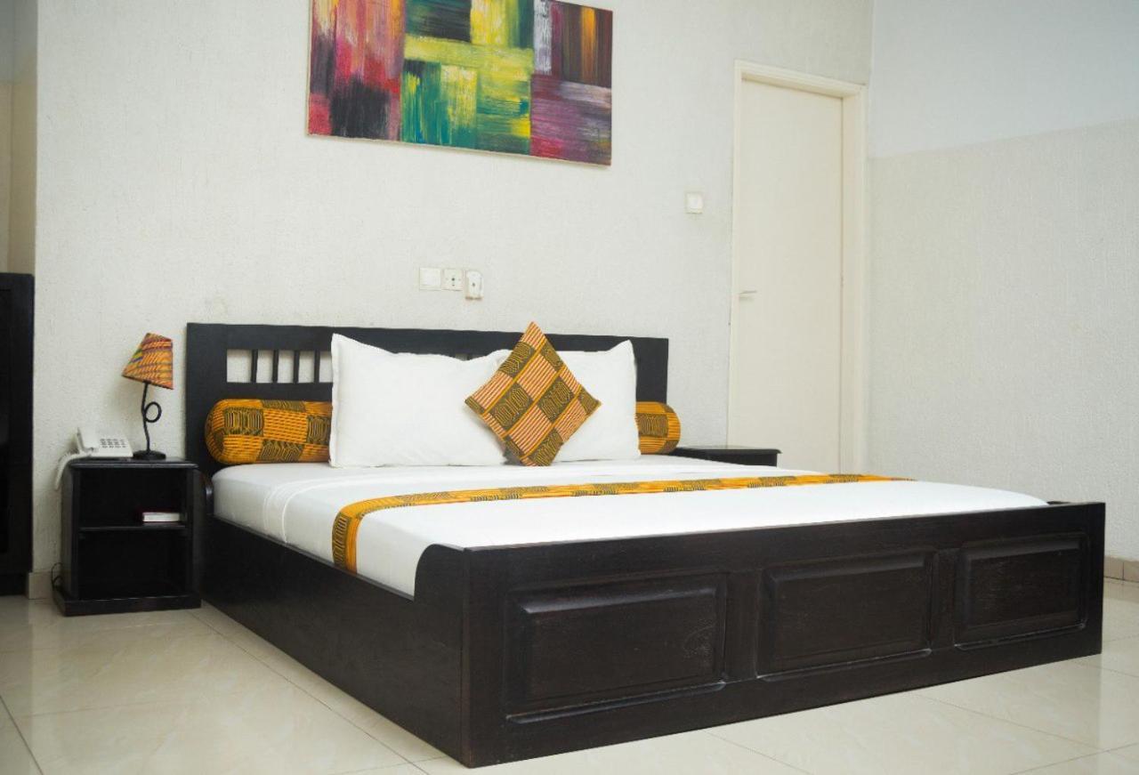 Hotel Seaside Lome Exterior photo