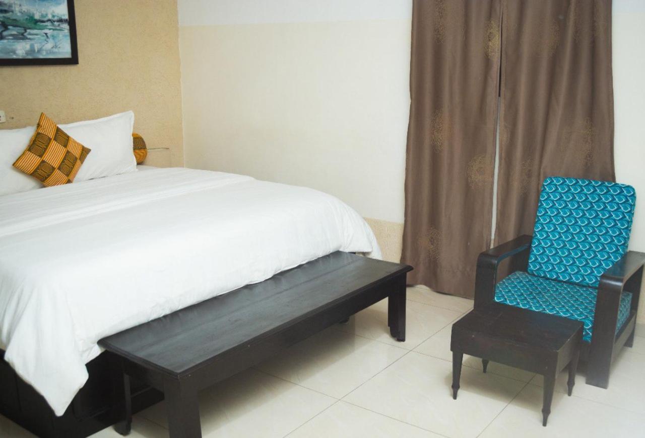 Hotel Seaside Lome Exterior photo